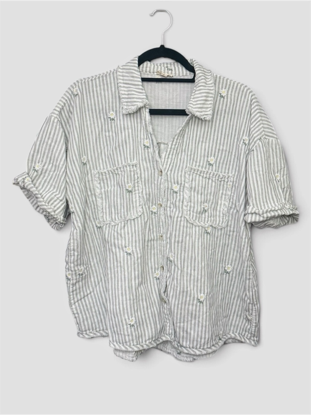 Hem & Thread Daisy Embroidered Striped Button-Down Blouse, High-Low Hem, Size L